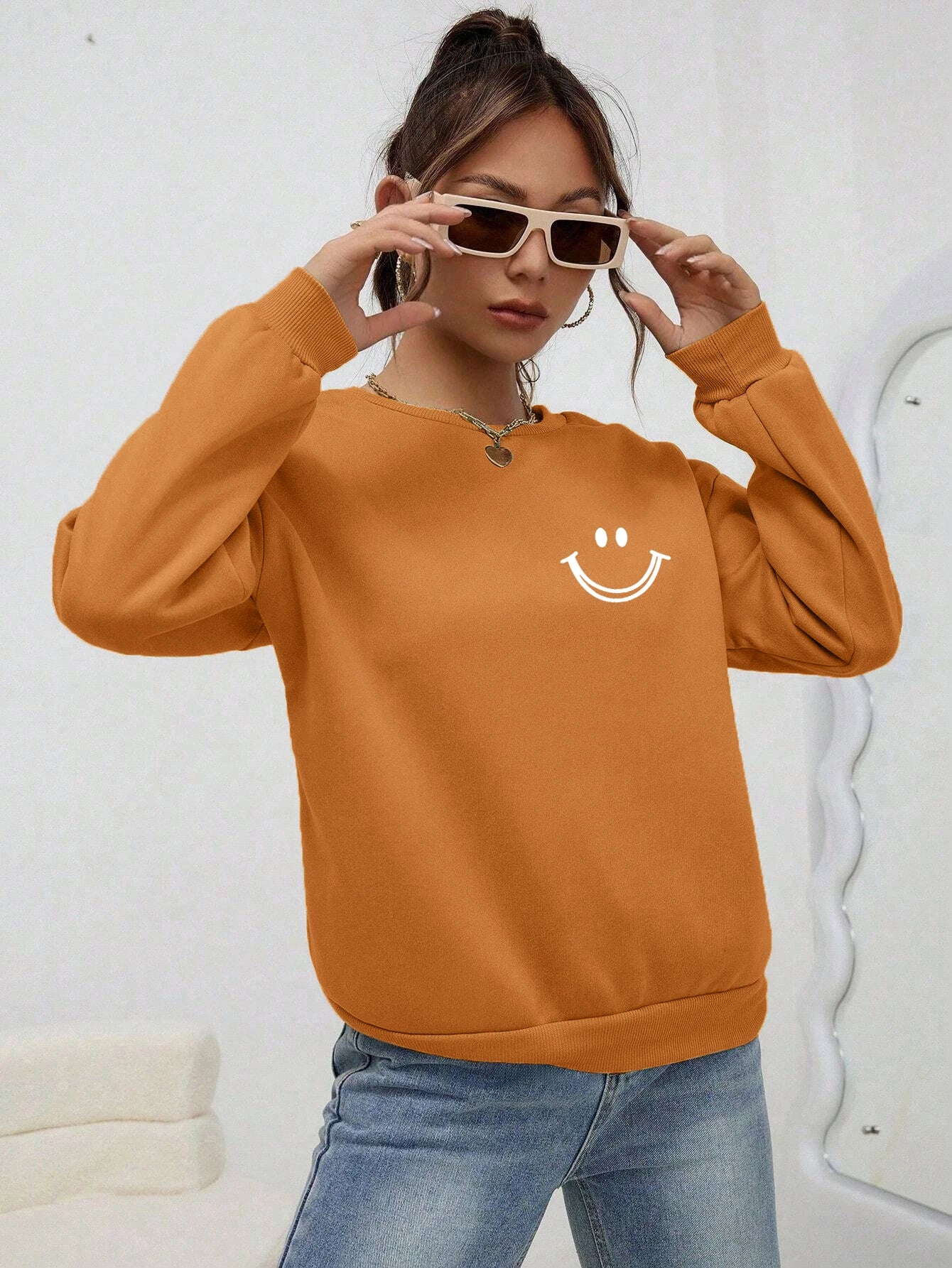 Smiling Face Printed Women’s O-Neck Sweatshirt