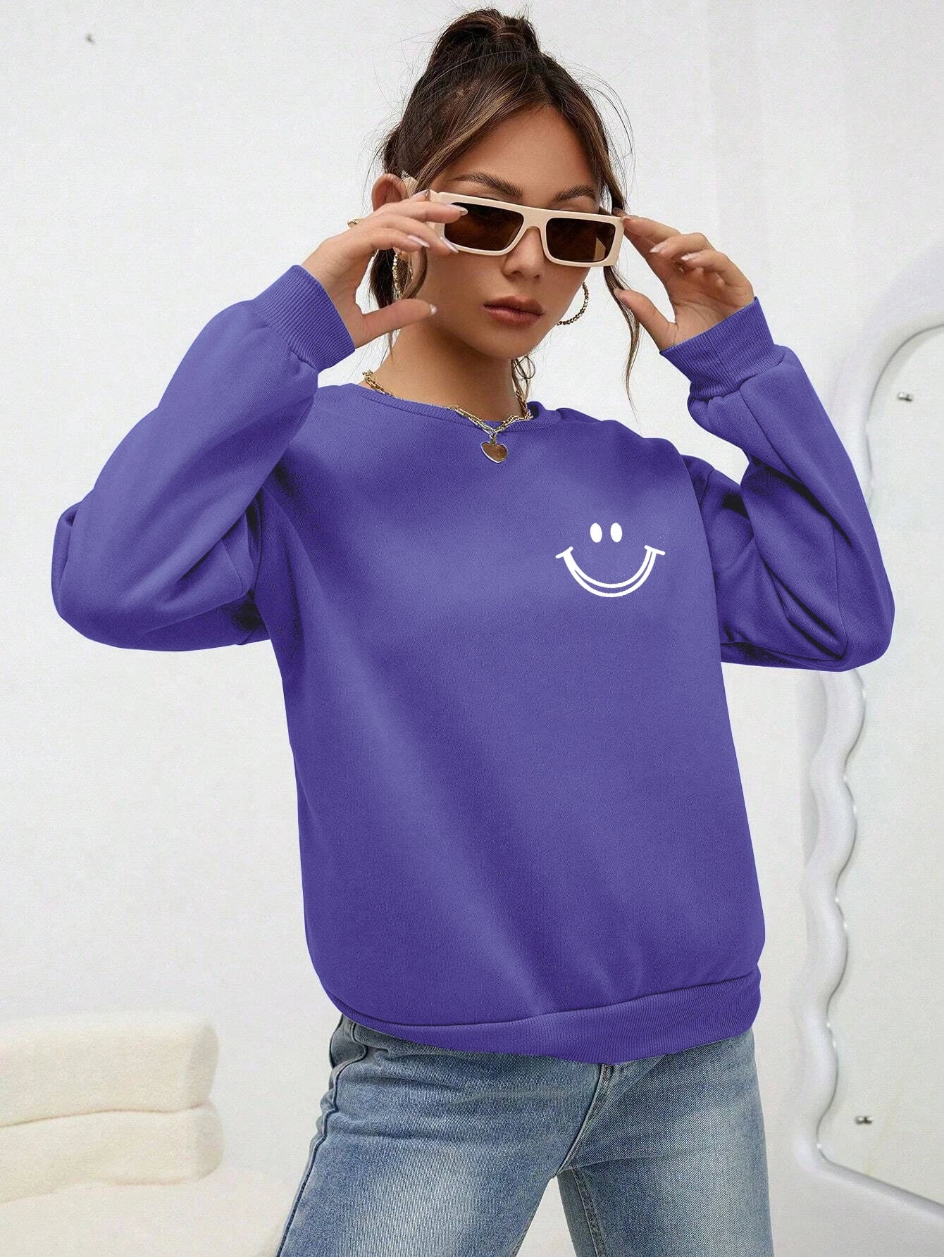 Smiling Face Printed Women’s O-Neck Sweatshirt